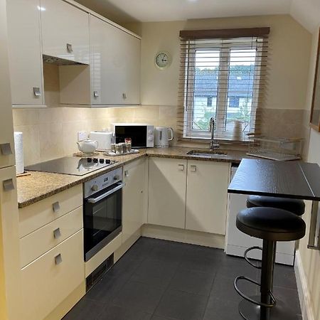 Ground Floor Garden Cottage, Near Stonehenge Shrewton Bagian luar foto